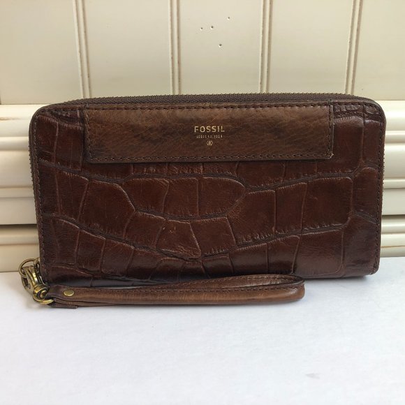 Fossil Brown Leather Croc Embossed Amanda Zip Around Wallet / Wristlet Timeless - Picture 1 of 17
